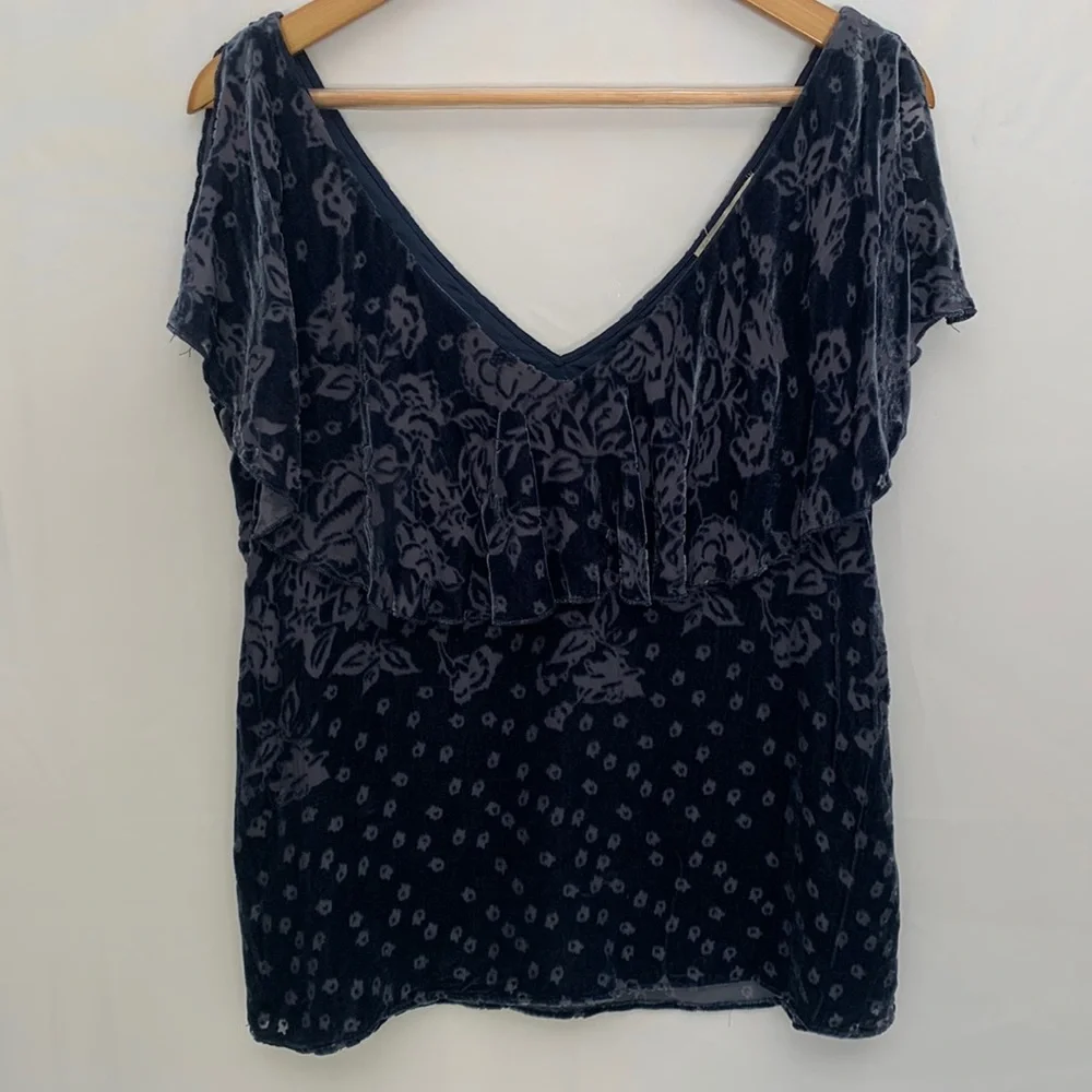 Love Johnny Was V-Neck Flutter Sleeve Blue Velvet Blouse Size Small - Picture 2 of 10